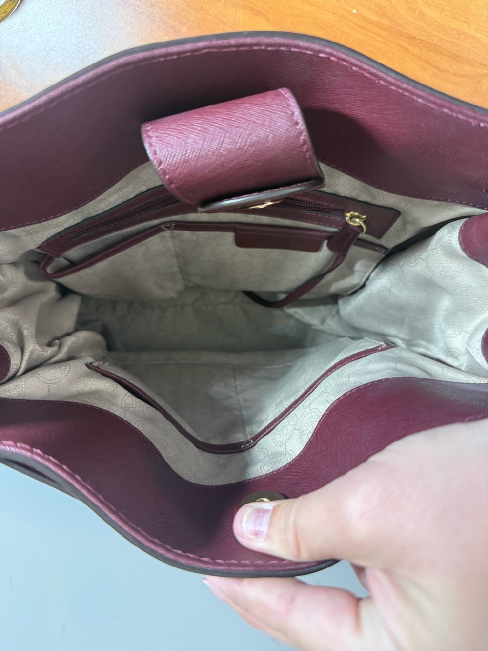 MICHAEL KORS Hamilton Medium East West Satchel Merlot Saffiano Leather Purse Bag - Picture 7 of 9